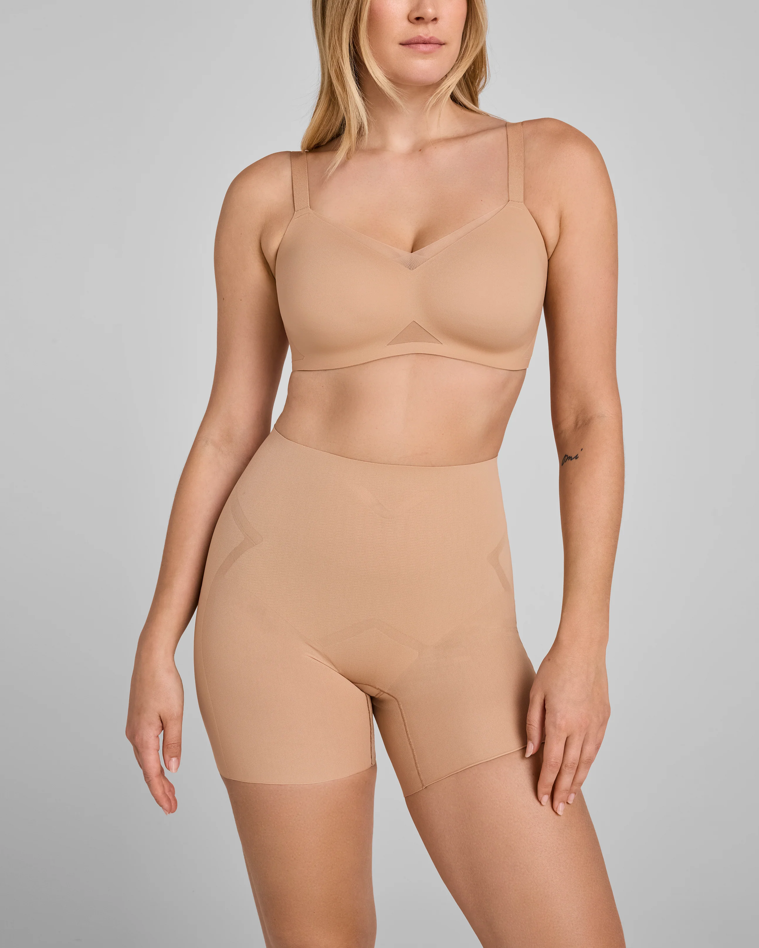 MeshSculpt Mid-Waist Short - Image 6