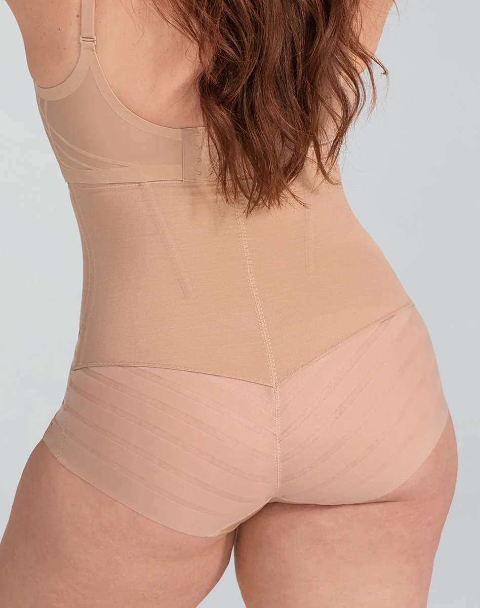 Queen Brief - Image 24